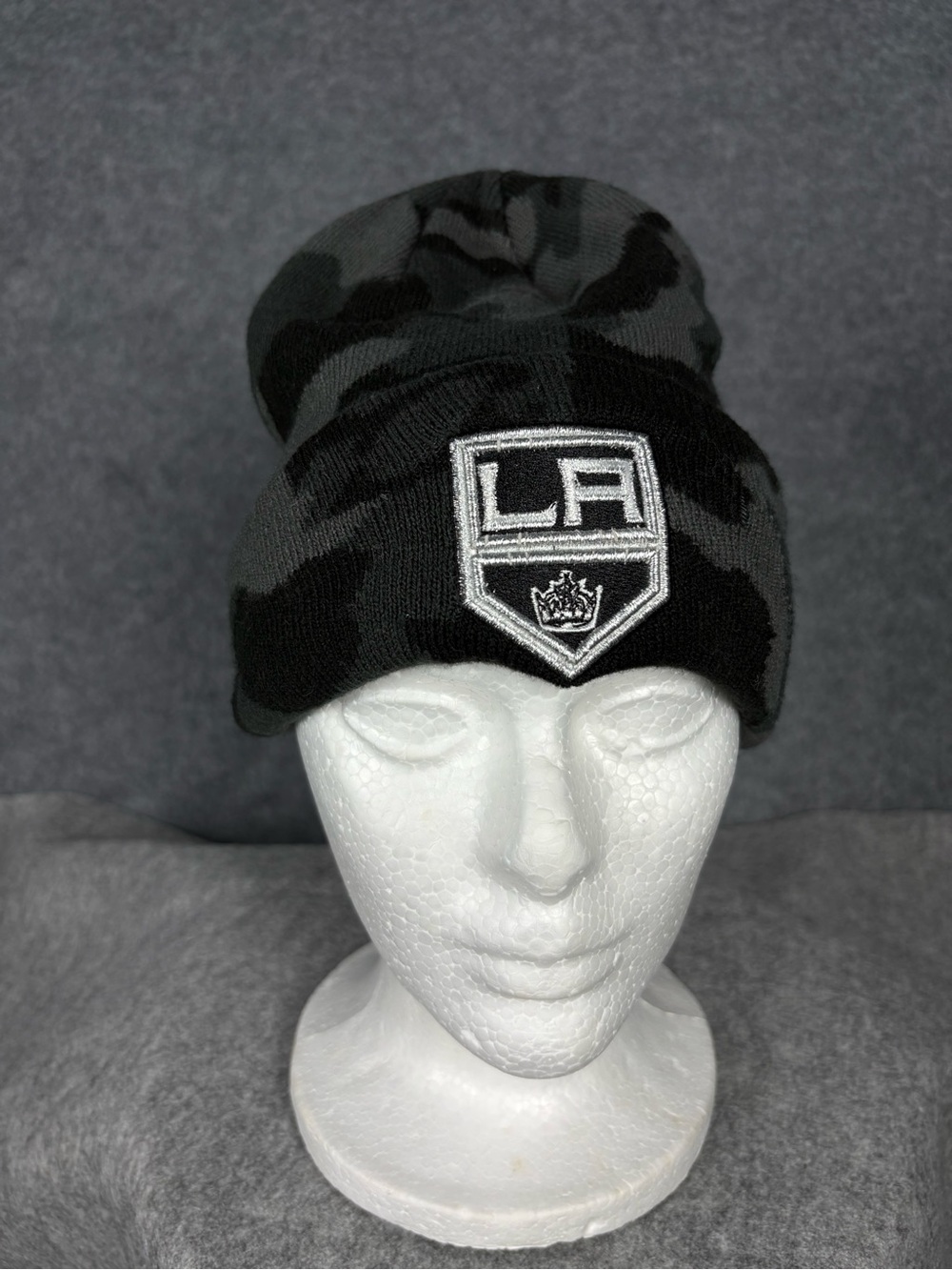 New Era LA Kings Black Gray Camo Knit Beanie Hat OSFM